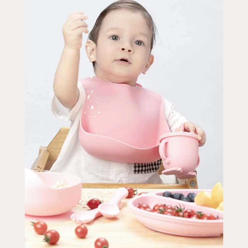 BowLift | Silicone Feeding Set for Babies in a Stylish Edition