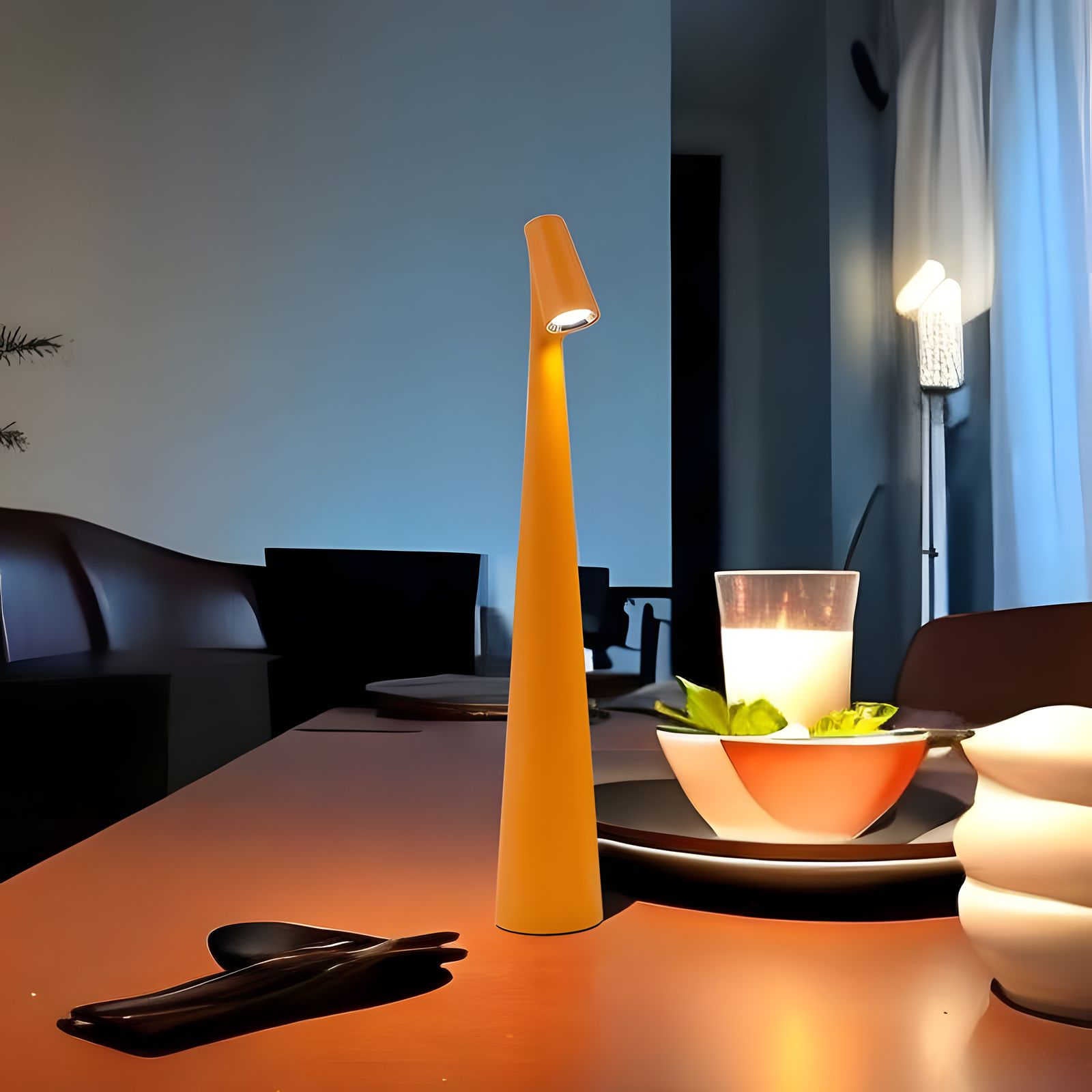 LunaSlim – Elegant Wireless Table Lamp with Adjustable Lighting Bowlift