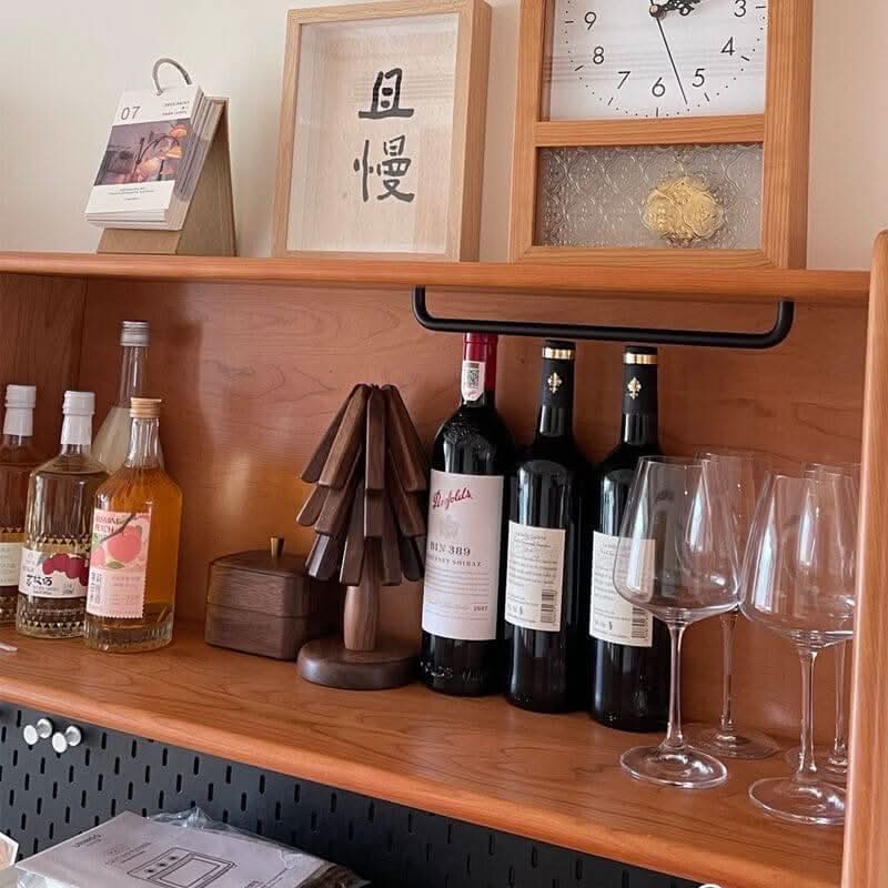 BowLift | Elegant Walnut Table Mats for Noble & Cozy Dining Areas