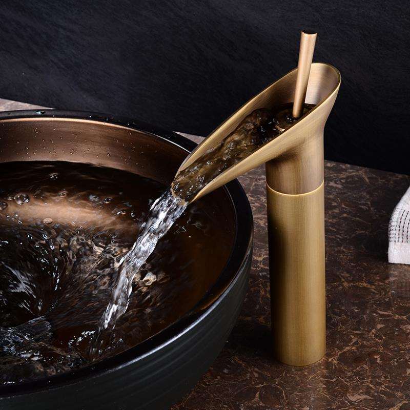 BowLift | AquaFalls – Antique Waterfall Basin Faucet in Brass with Bronze Finish