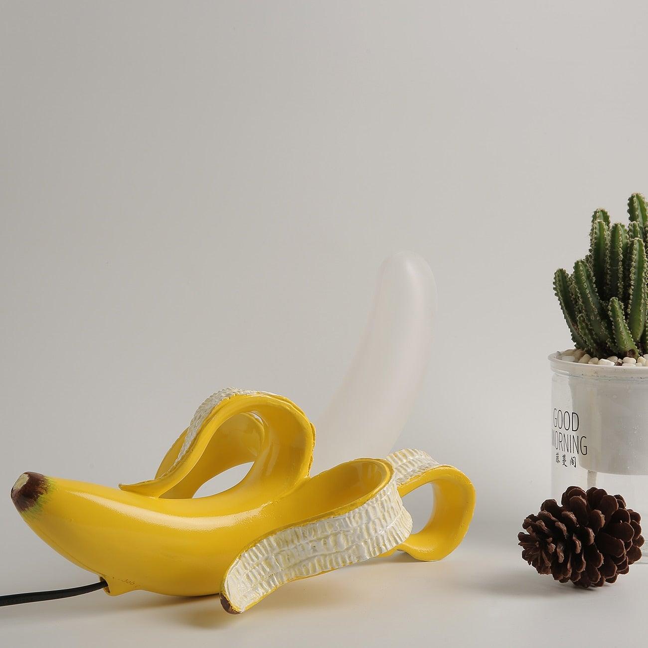 BowLift | Banana Desk Lamp