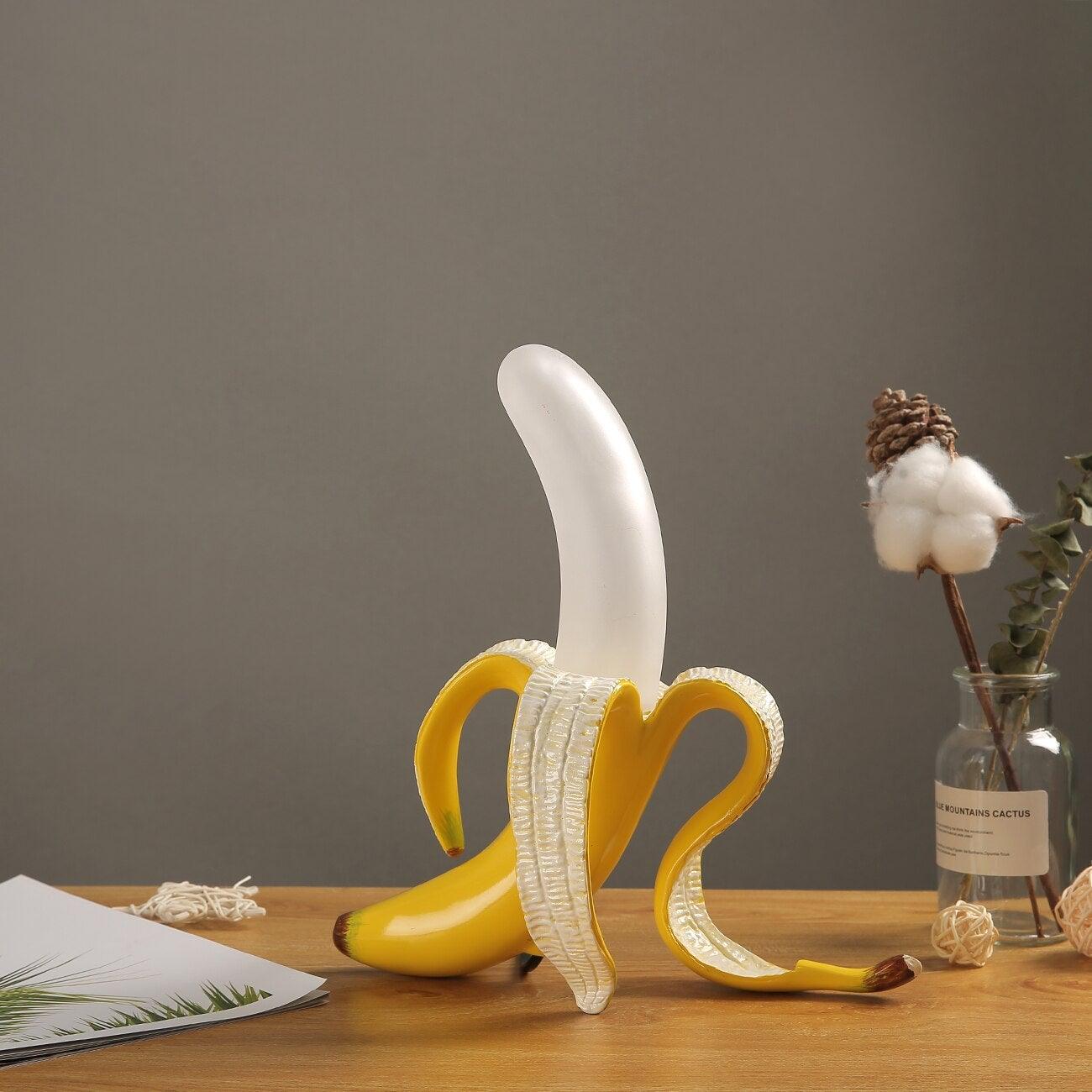 BowLift | Banana Desk Lamp
