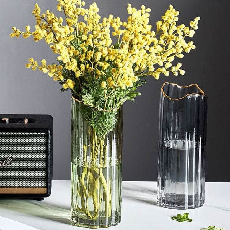 BowLift | CASSINA – Elegant ceramic vase for stylish living spaces