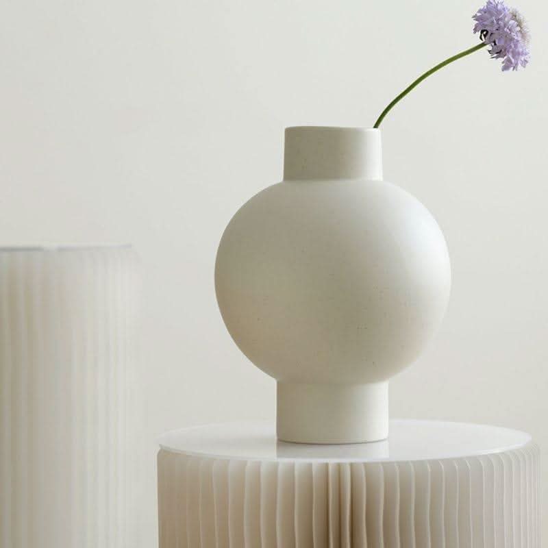 BowLift | BOSHA – Elegant ceramic vase for timeless aesthetics
