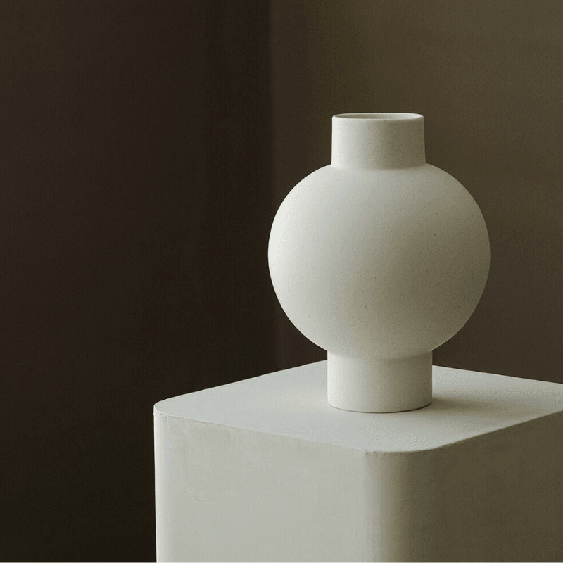 BowLift | BOSHA – Elegant ceramic vase for timeless aesthetics