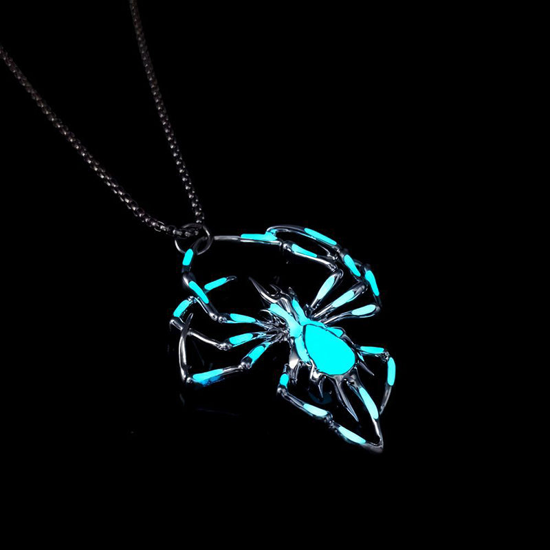 BowLift | Glow-in-the-Dark 3D Spider Necklace