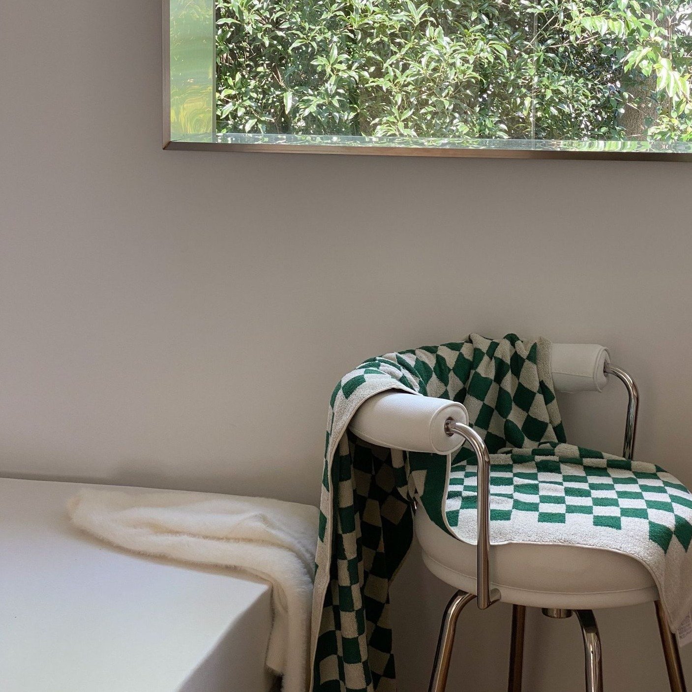 BowLift | Checkerboard Plus Towel Collection