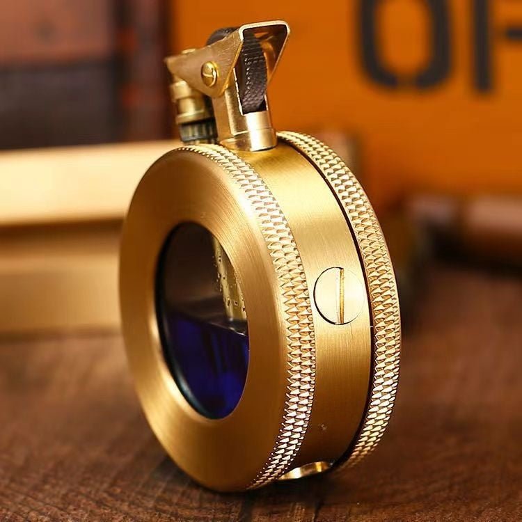 BowLift | CLASSIC TIME – Retro Metal Kerosene Lighter with Vintage Design