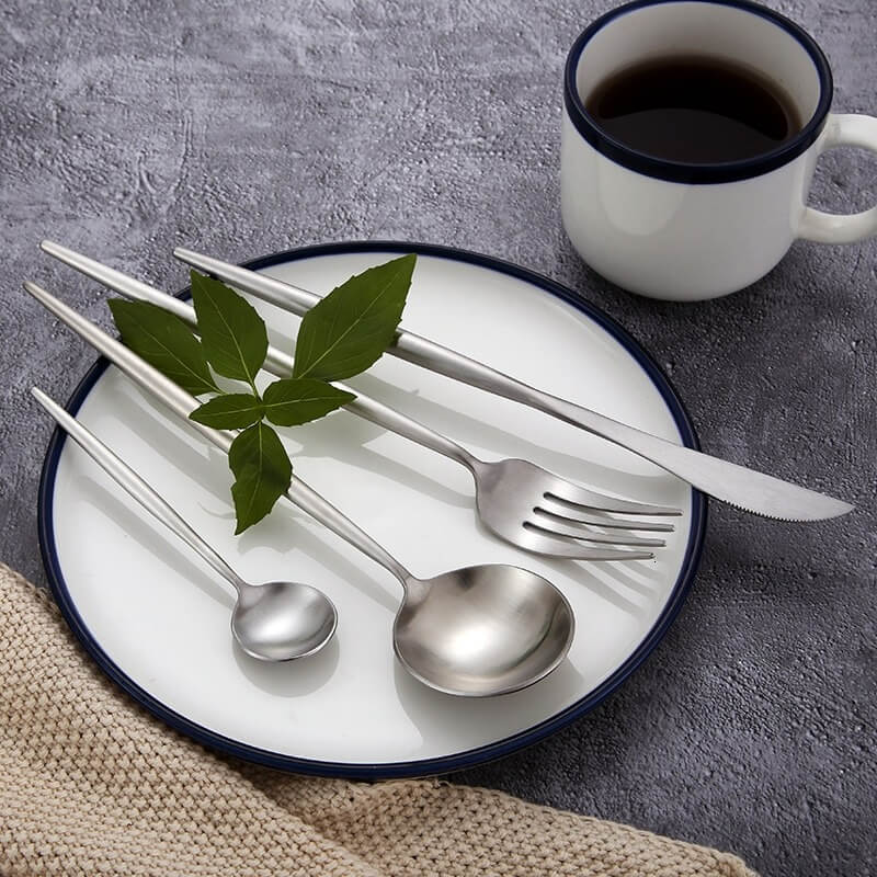 BowLift | Modern Silver Cutlery Utensil Set