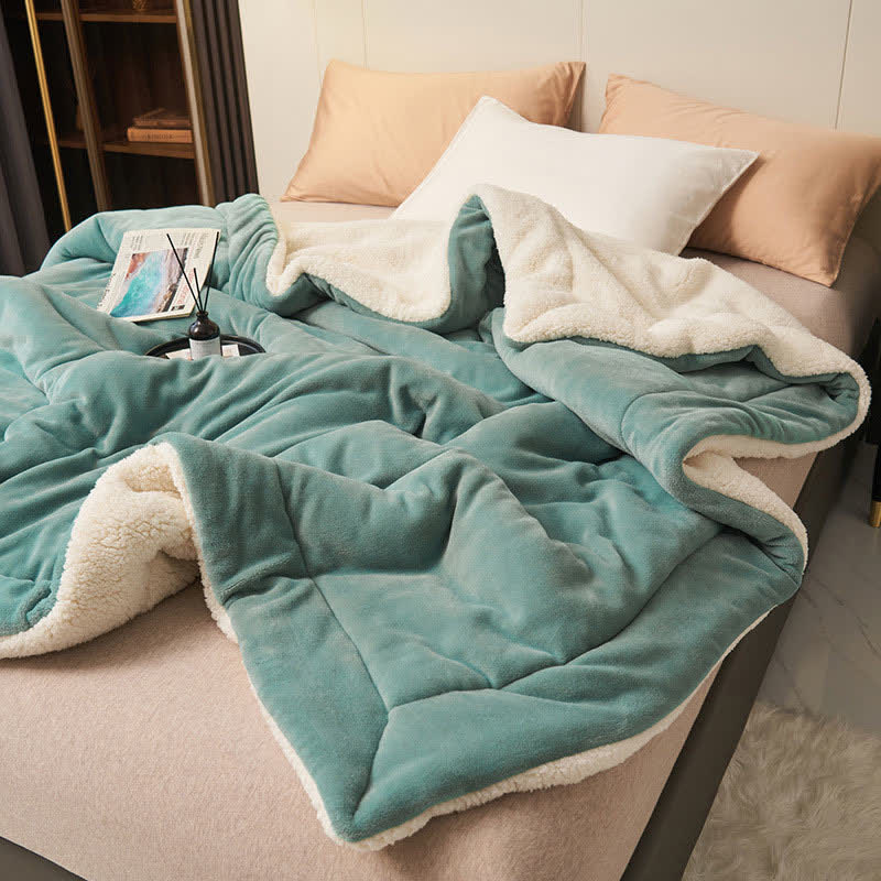 BowLift | Solid thick double-sided velvet cube blanket