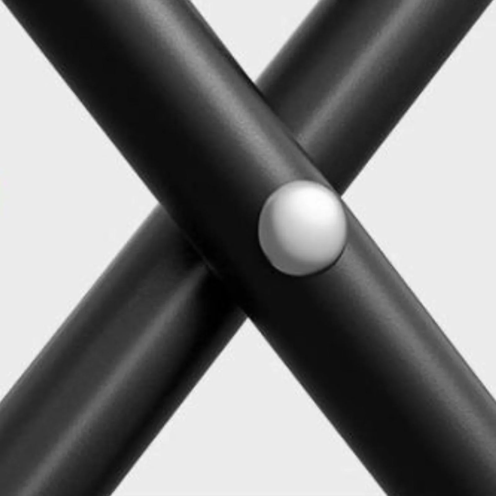 BowLift | Portable Folding Camping Stool with Adjustable Zippers and Metal Frame