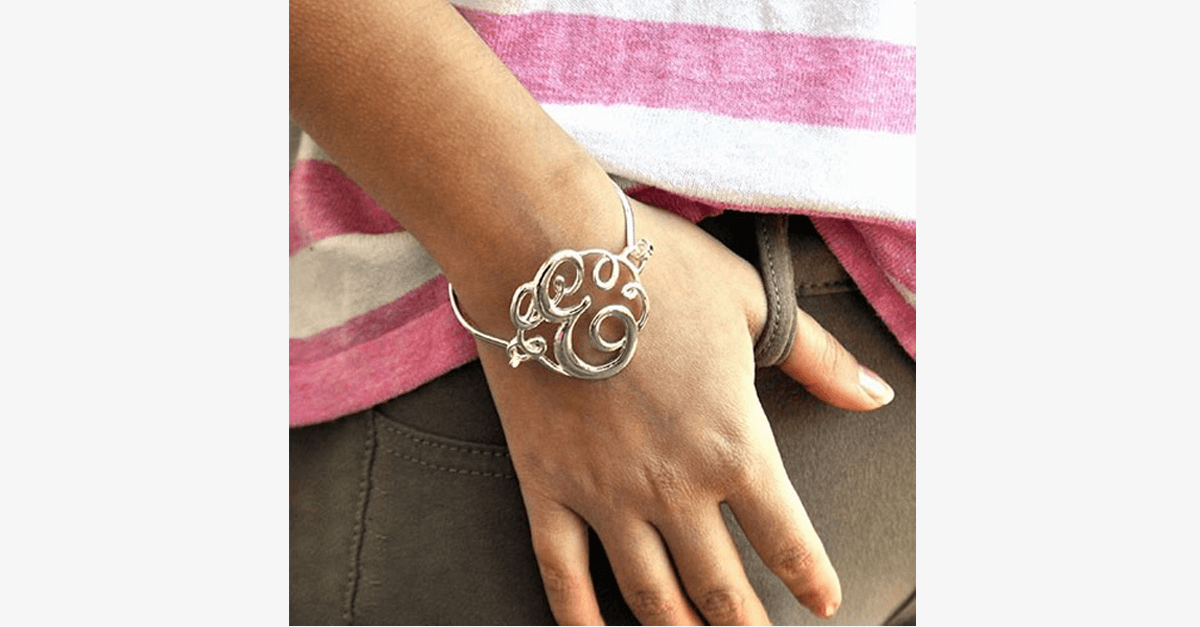 BowLift | The New Trendy Monogram Initial Script Bracelet