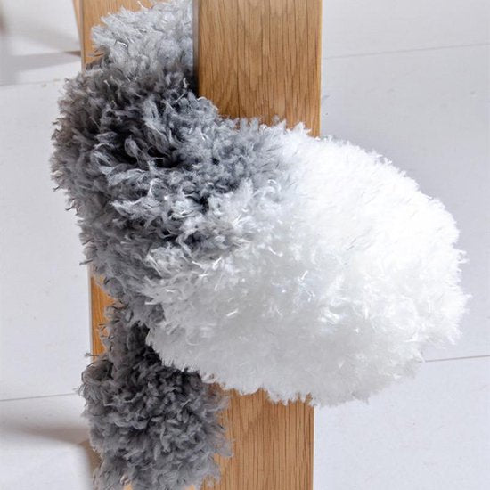 BowLift | Extendable Feather Duster - SkyReach