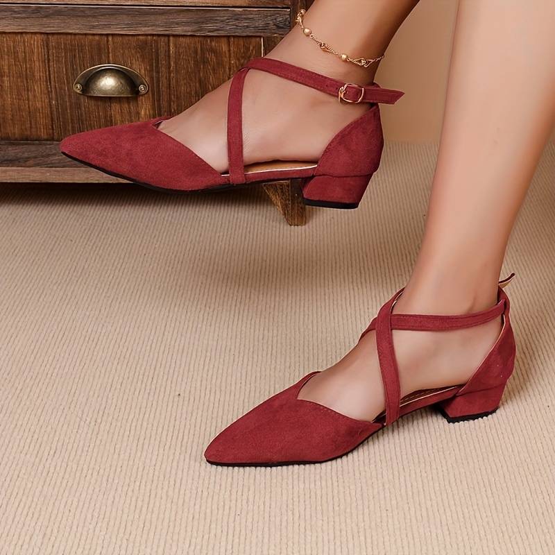 BowLift | Fashionable Flat Shoes in a Solid Color Design for Women