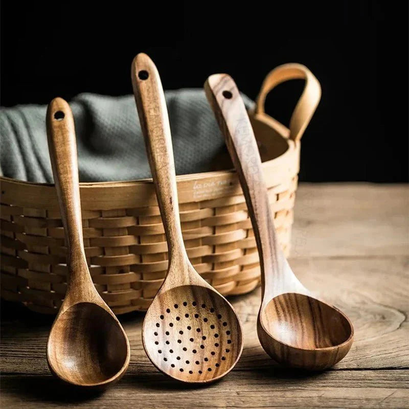 BowLift | FJORDFLAME SET – Sustainable 5-Piece Teak Wood Kitchen Utensil Set