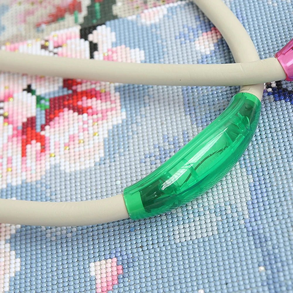 BowLift | FlexiGlow – Flexible LED Neck Lamp for Knitting, Crafting & Reading