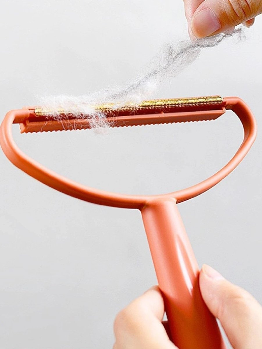 BowLift | FLUFFFREE Cleaner – Reusable Pet Hair Remover for Fabrics & Furniture