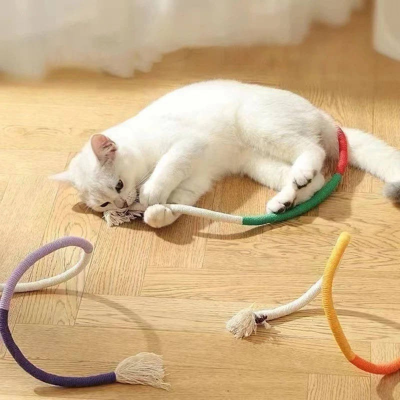 BowLift | Cat Chew Toys for Healthy Play