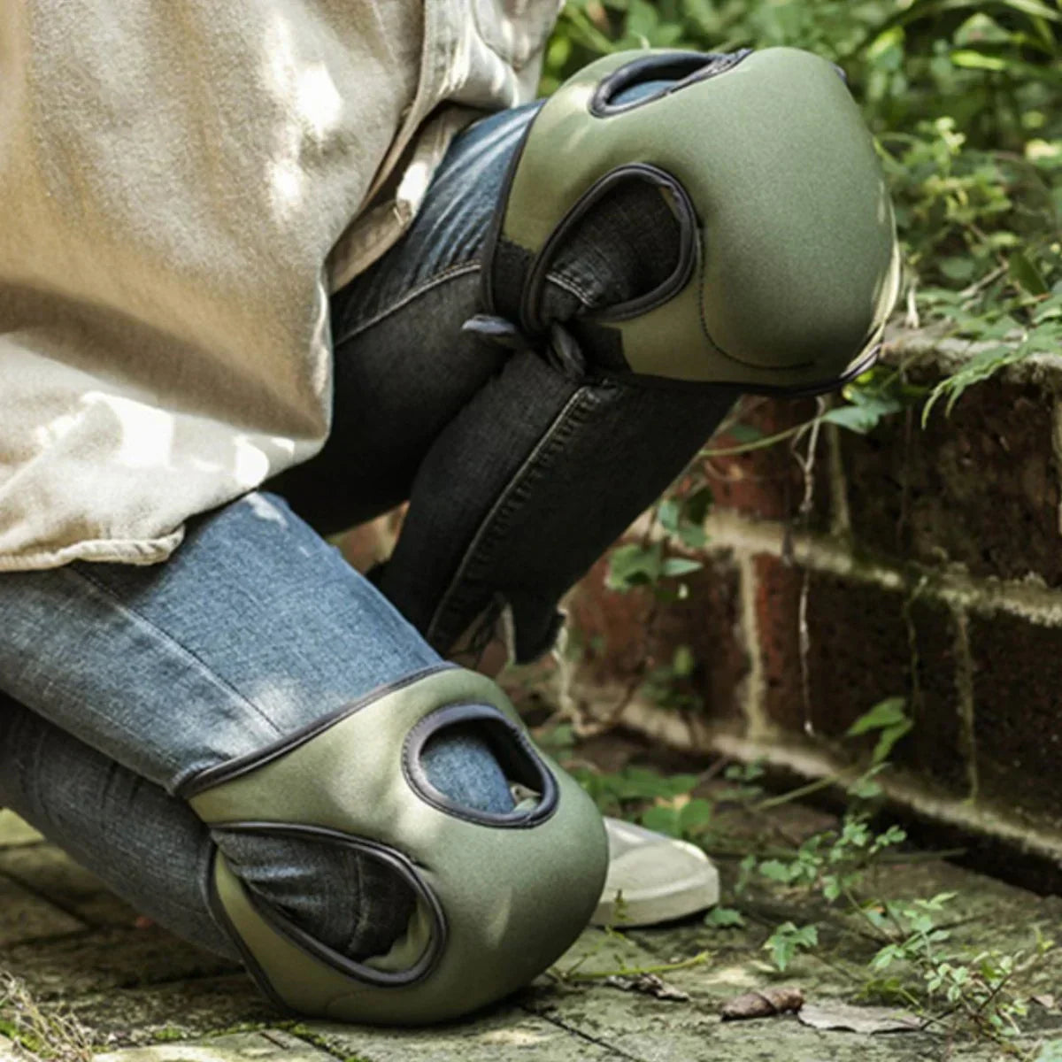 BowLift | Ergonomic Garden Knee Pads – Extra Cushioning for Maximum Comfort