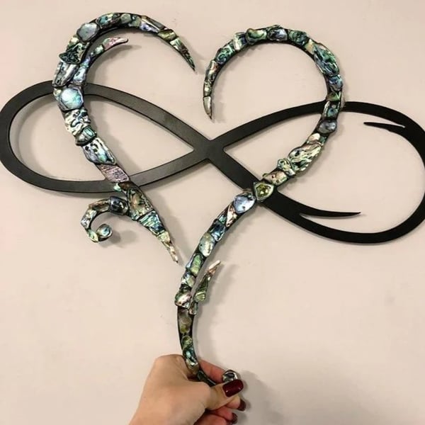 BowLift | Iron Wall Art with Infinity Heart - InfiniteHeart