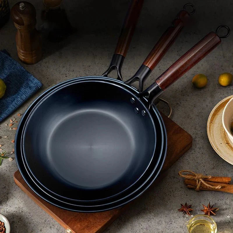 BowLift | ForgeVerra Premium Cast Iron Skillet | Non-stick cast iron frying pan for healthy, even cooking