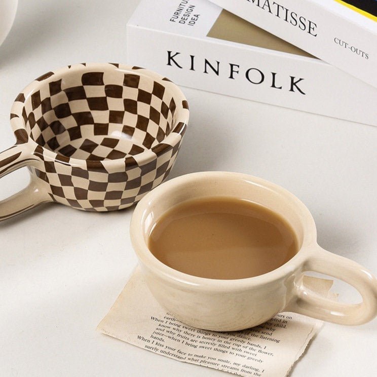 BowLift | Ceramic mug with irregular checkerboard pattern