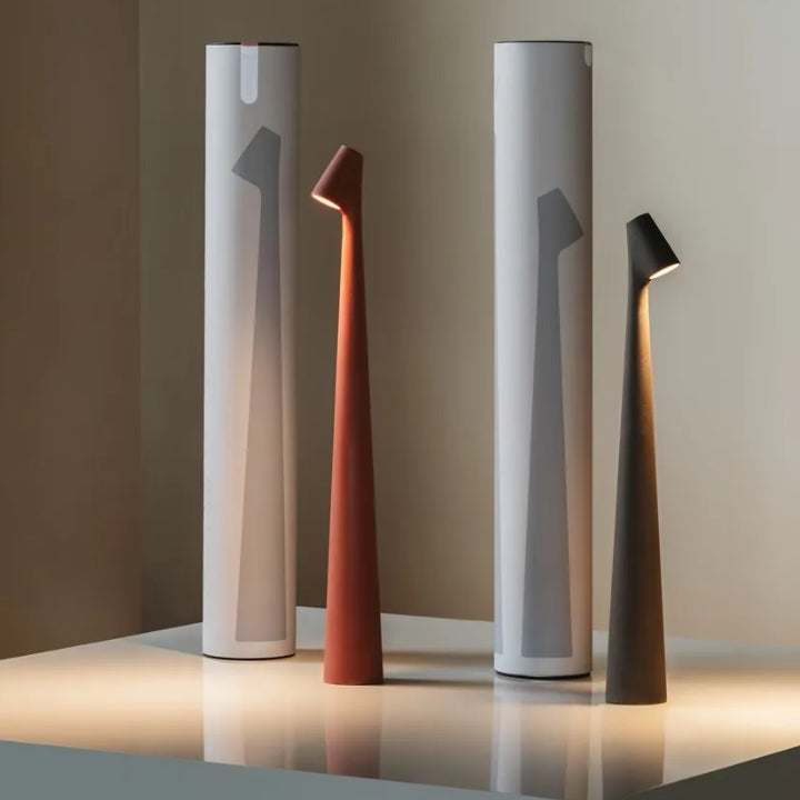 BowLift | Sculpting table lamp