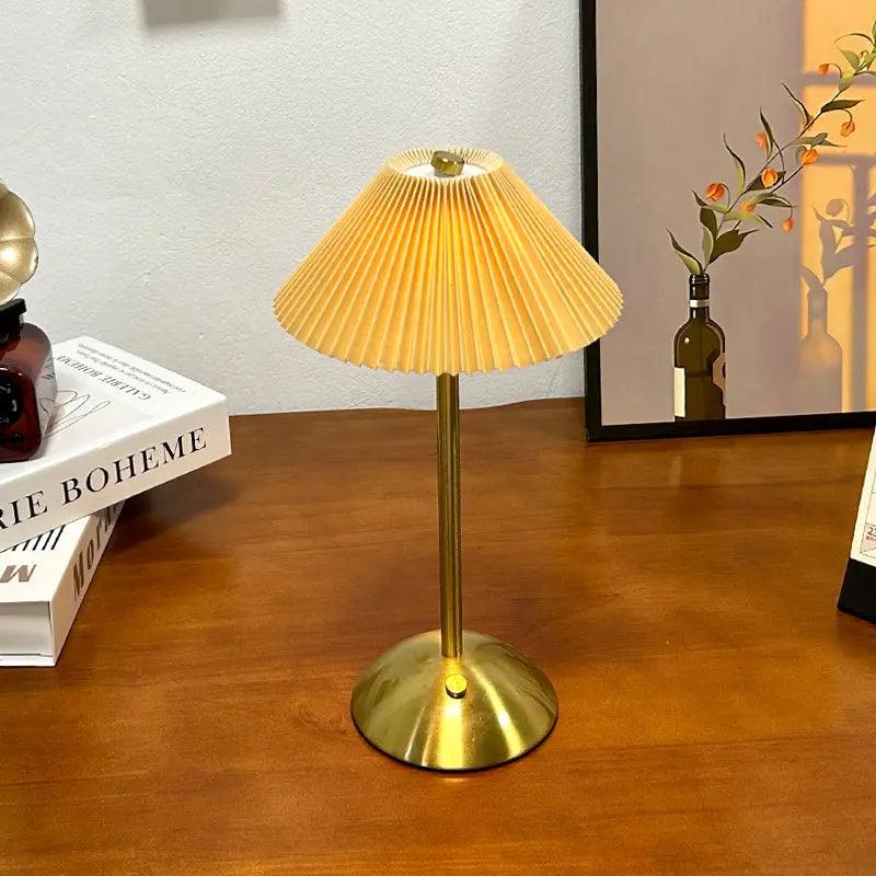 BowLift | LumaNord - Retro Scandinavian Table Lamp