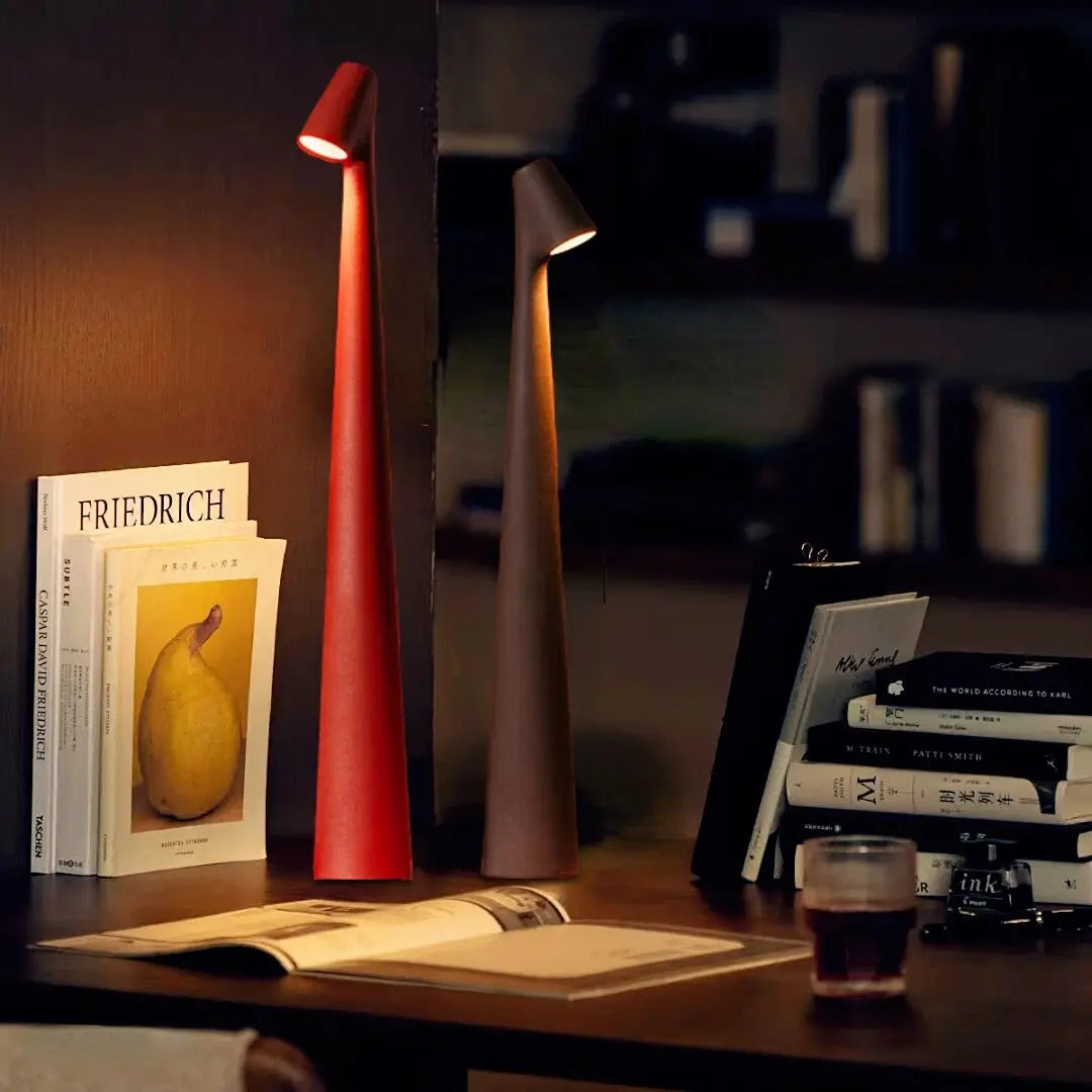 BowLift | Wireless LED lamp in minimalist design | Table lamp