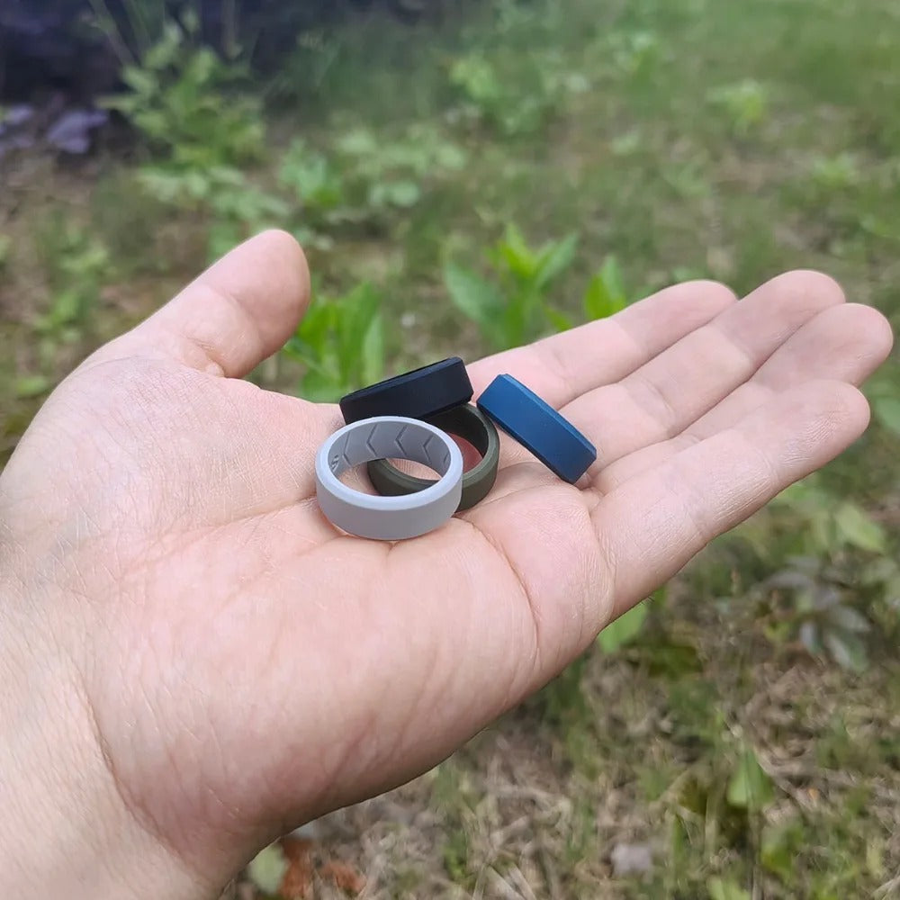 BowLift | Black Silicone Ring Set x 4– Stylish and Durable Wedding Band Alternative