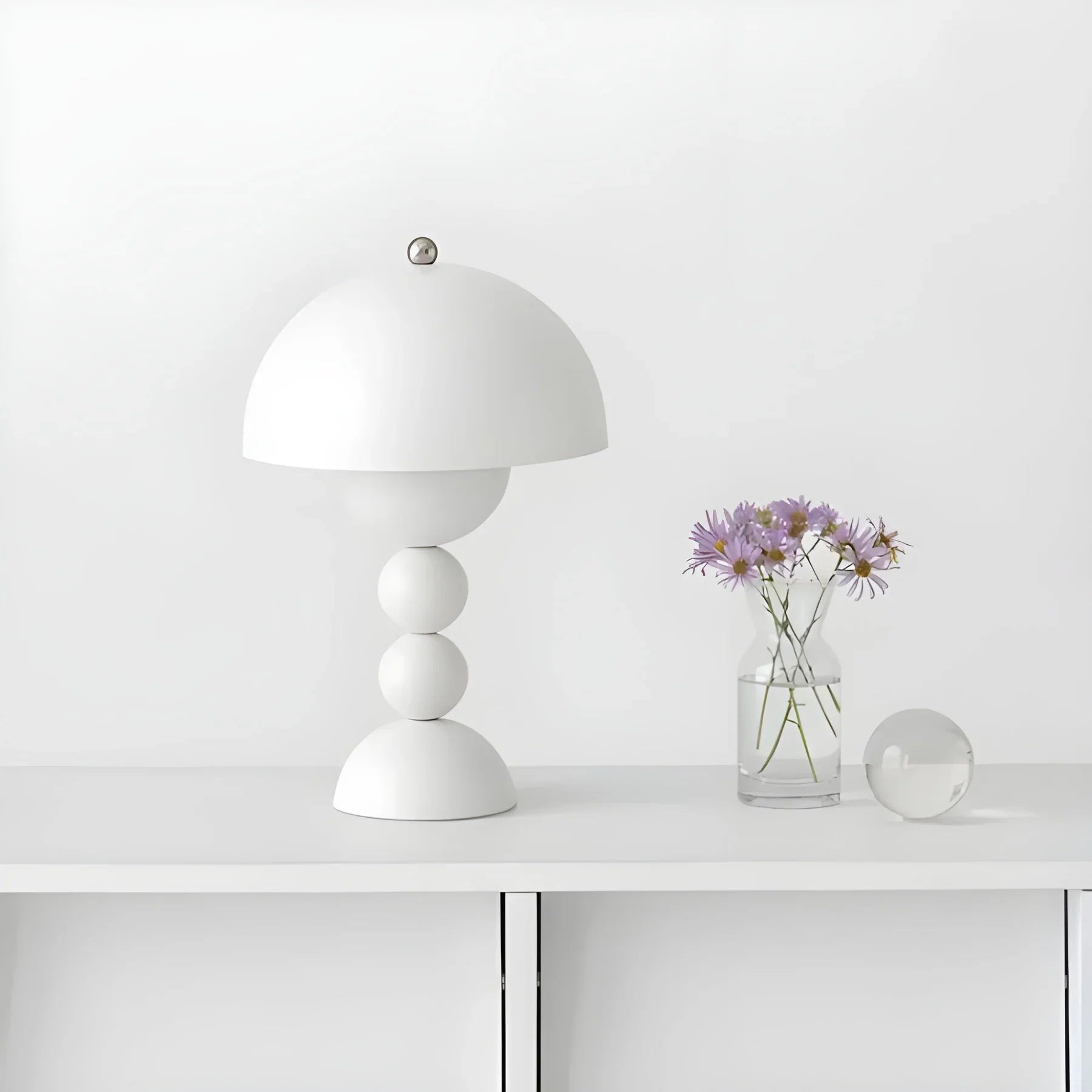 BowLift | Modern Table Lamp in Scandinavian Design with Gold Accents