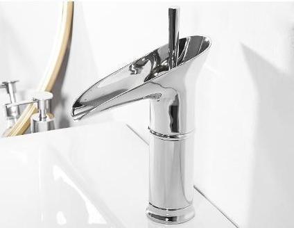BowLift | Antique Brass Waterfall Basin Tap – Vintage Bathroom Mixer Faucet with Hot & Cold Control