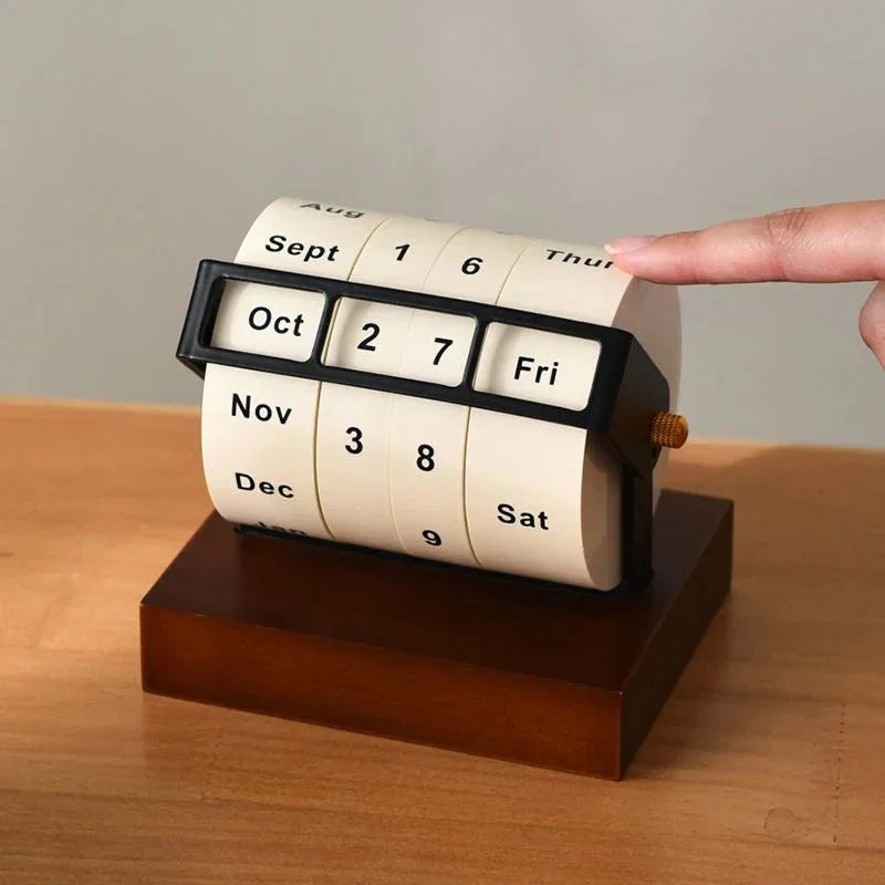 BowLift | Perpetual Bike Desk Calendar