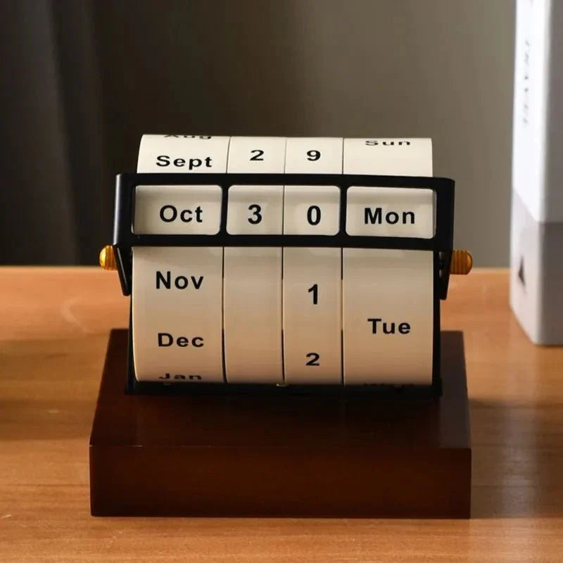 BowLift | Perpetual Bike Desk Calendar