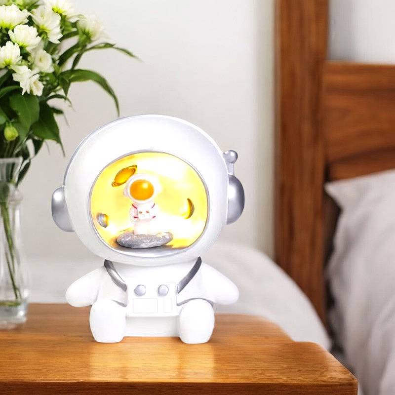 BowLift | 2-in-1 Astronaut Piggy Bank & Night Lamp For Kids