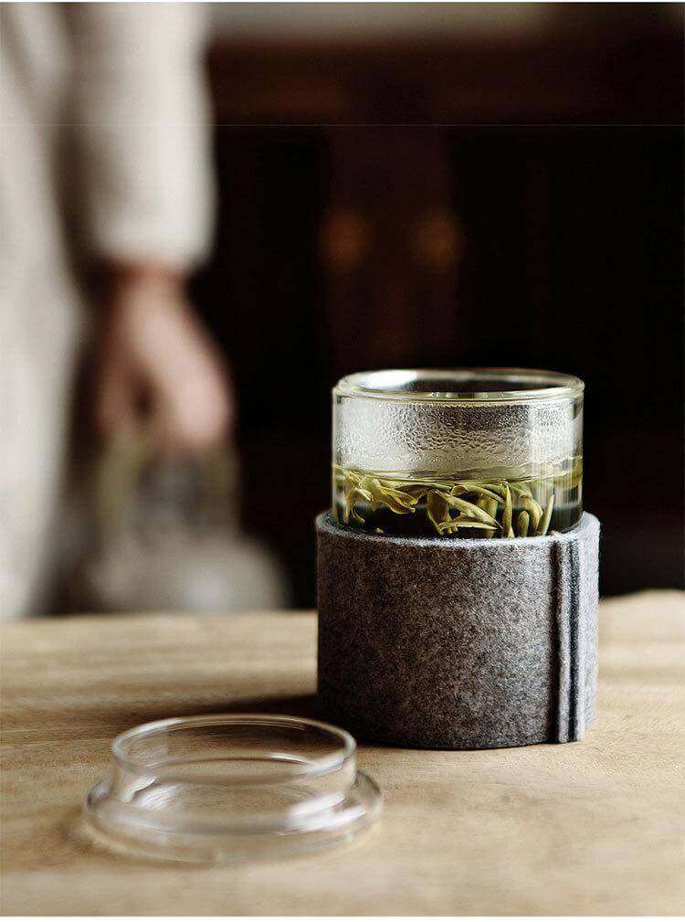 BowLift | Creative Glass Tea Infuser with Wooden Lid