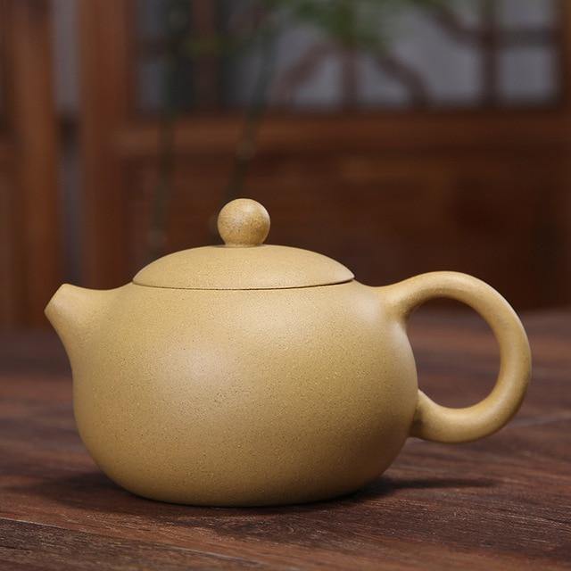 BowLift | Vintage Artsy Teapot