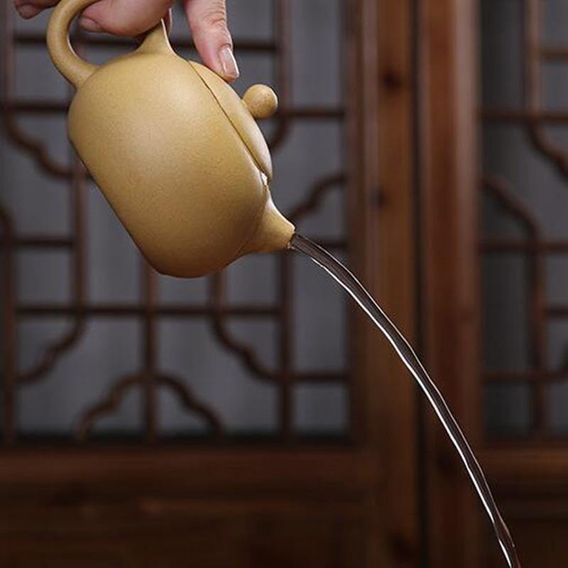 BowLift | Vintage Artsy Teapot