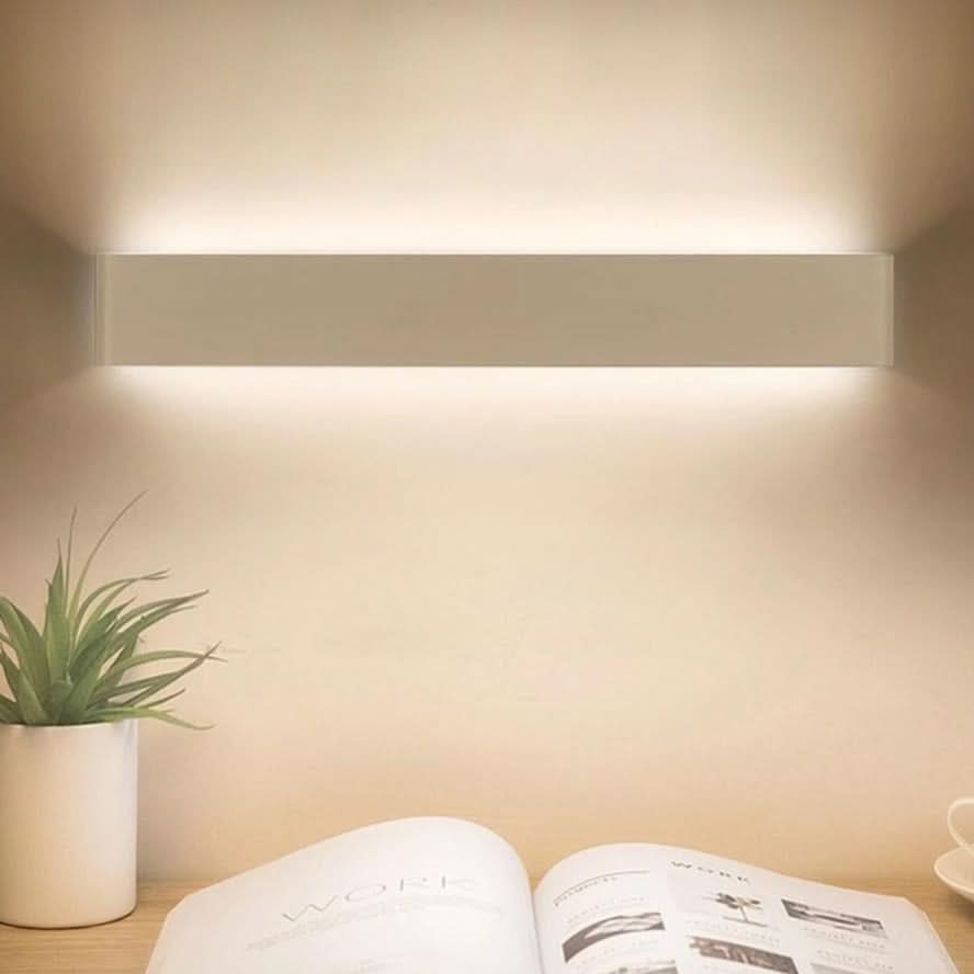 BowLift | Contemporary LED Wall Lamp – Sleek Black Aluminum Light