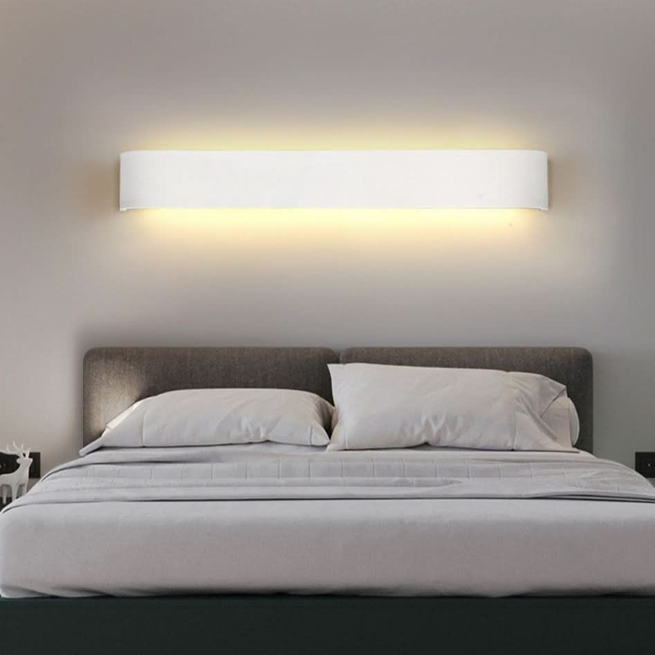 BowLift | Contemporary LED Wall Lamp – Sleek Black Aluminum Light