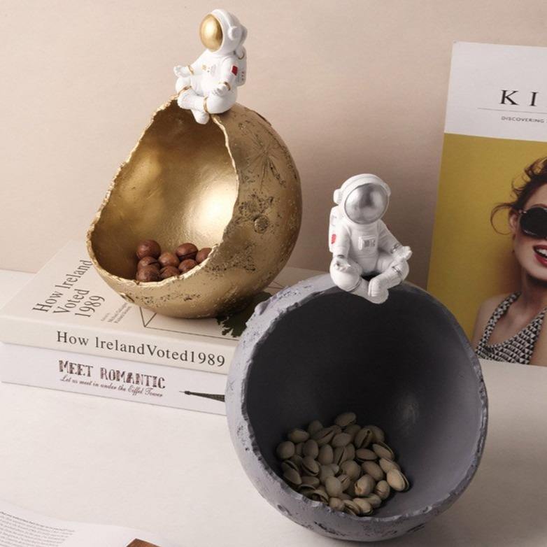 BowLift | Astronaut Figurine Storage Box