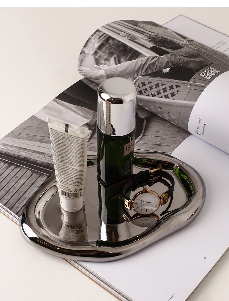 BowLift | Cookies & chrome-plated ceramic tray and bowl