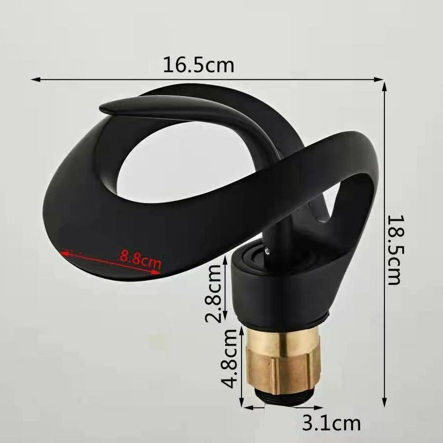 BowLift | Modern curved bathroom faucet