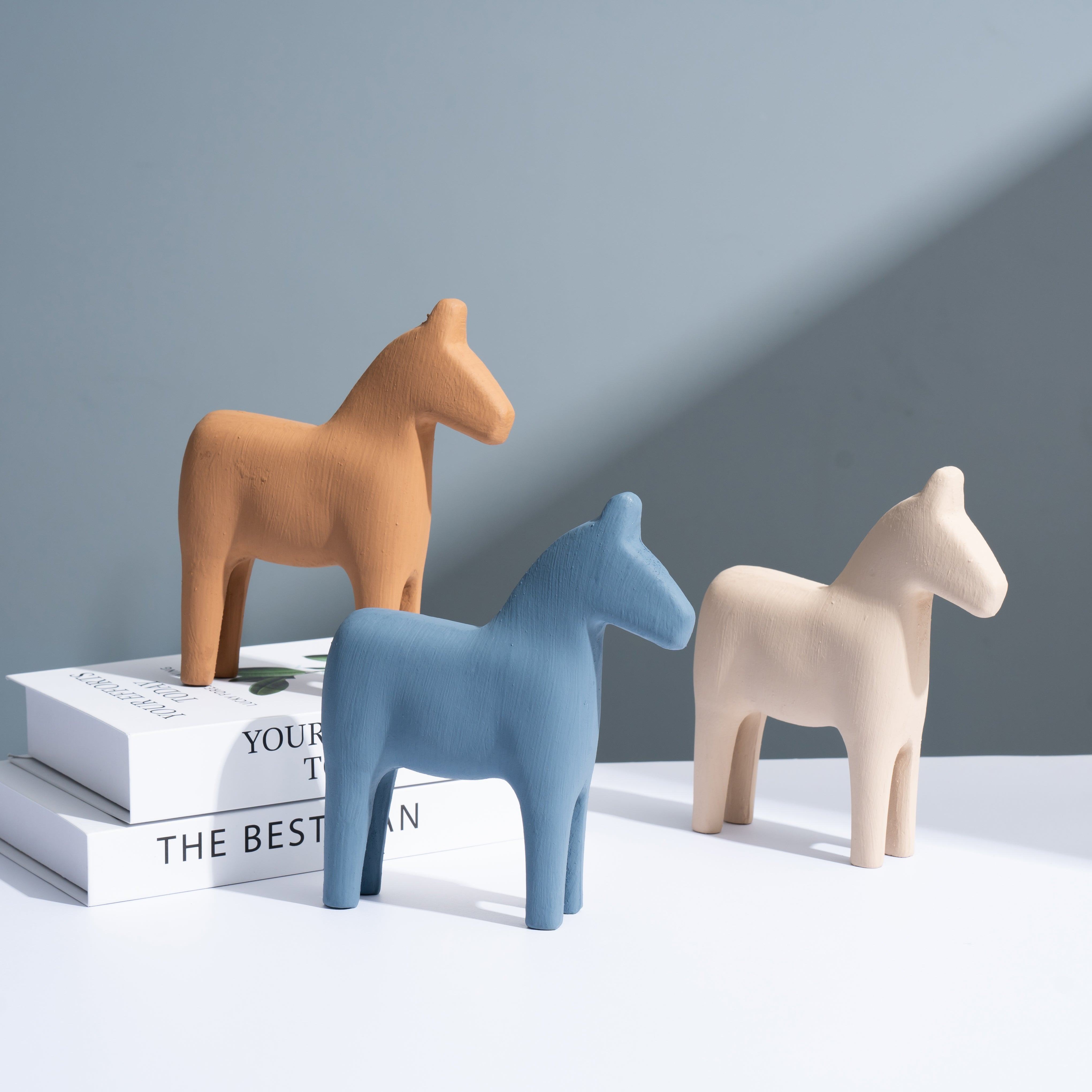 BowLift | Resin creative Minimalism horse decoration ornaments