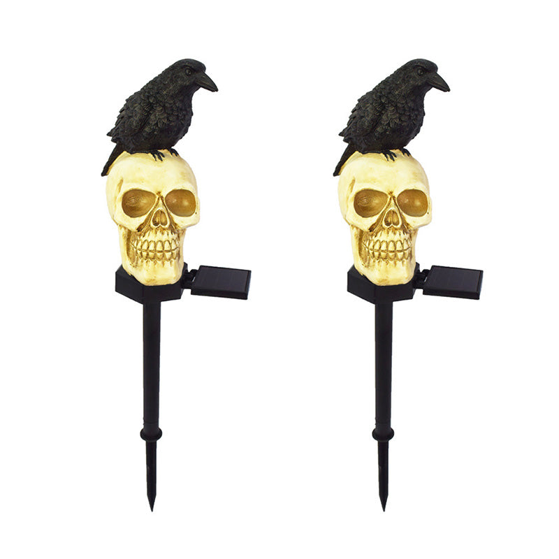 BowLift | Crow skull solar lamp for the garden