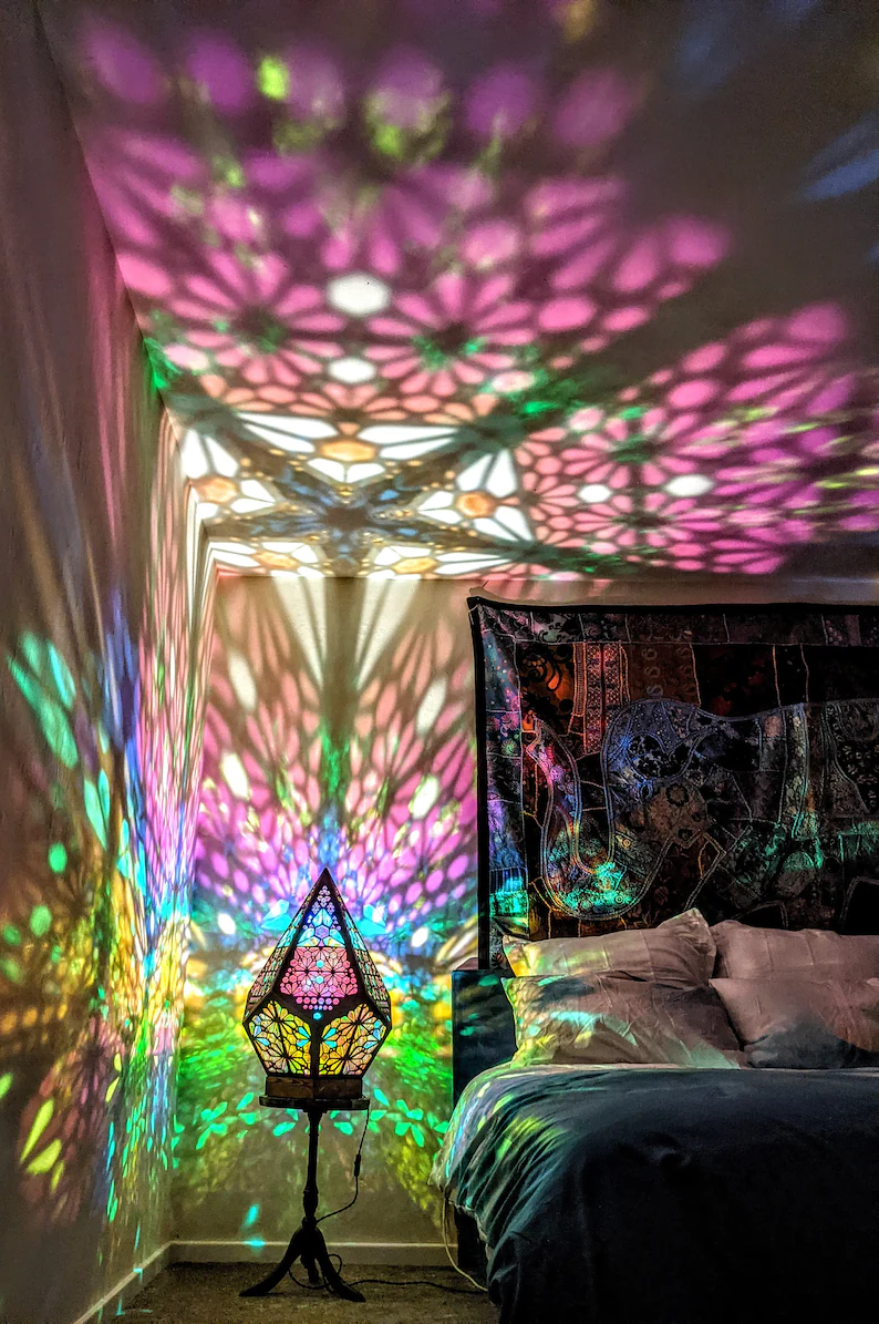 BowLift | Stained Glass Style LED Table Lamp - LumiAura