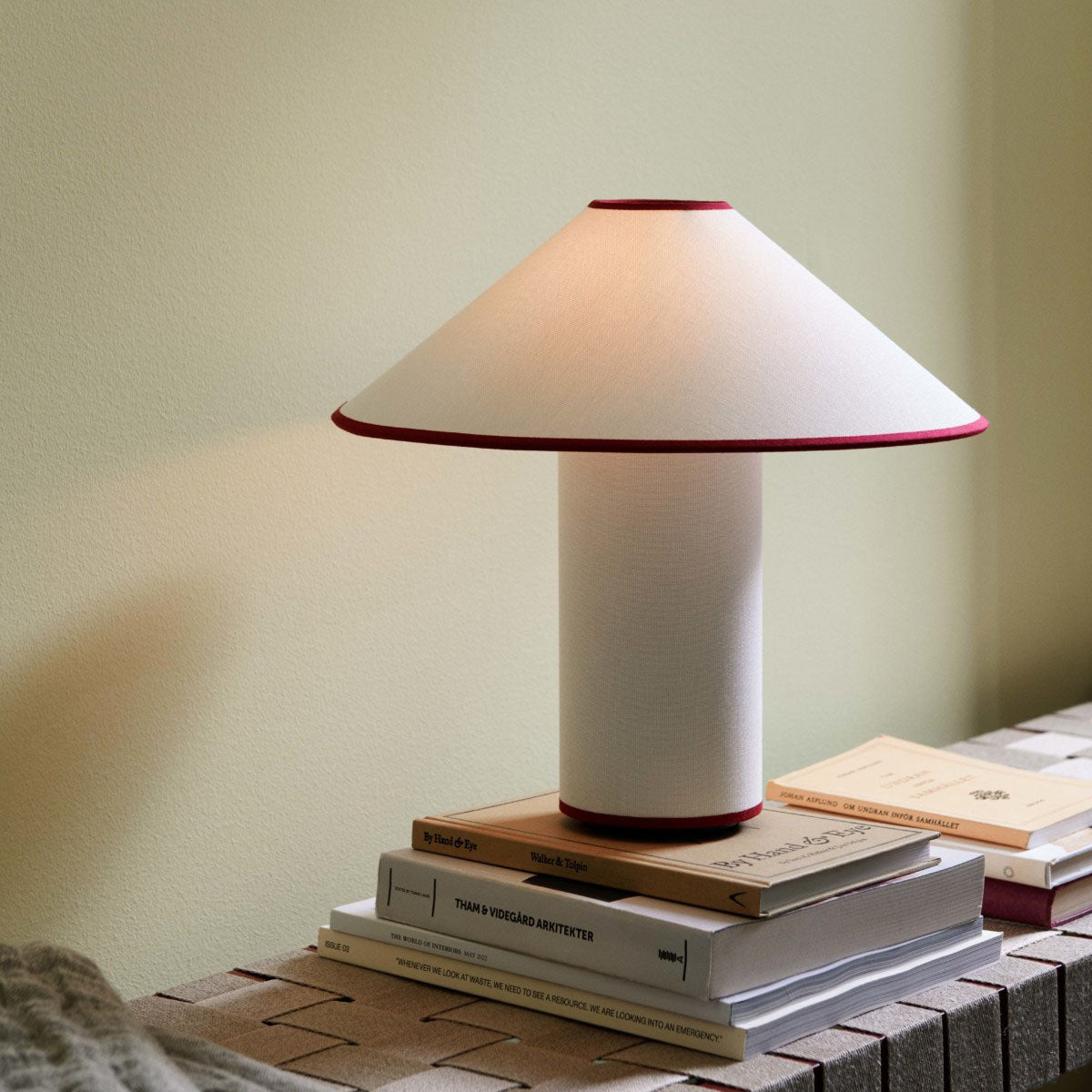 BowLift | Table lamp with fabric shade – Lunara