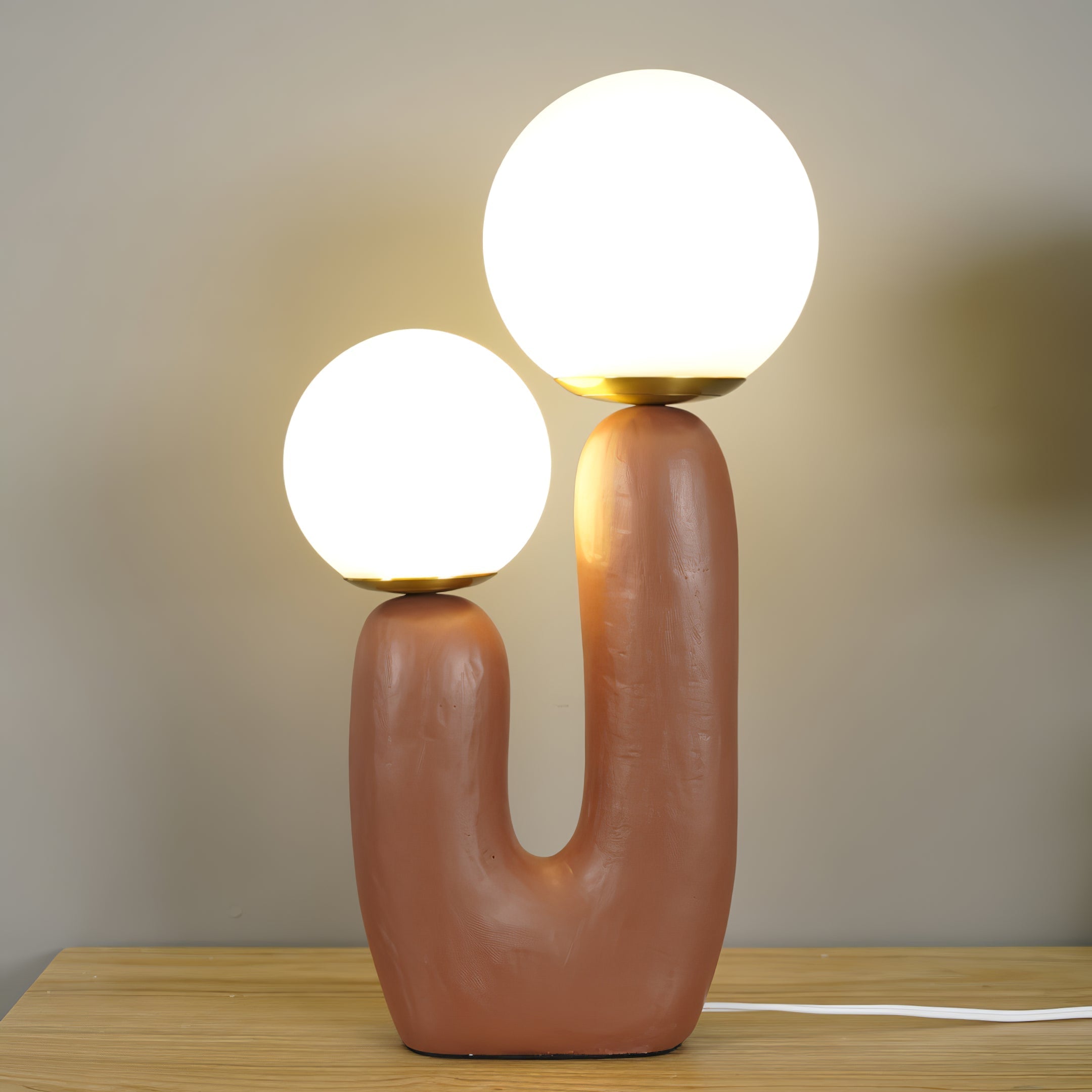 BowLift | Contemporary Style Table Lamp with Natural Accent