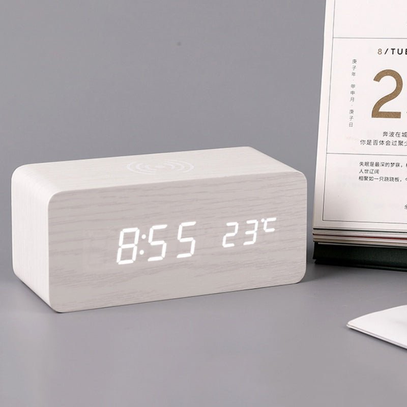 BowLift | Wooden alarm clock with wireless charging pad