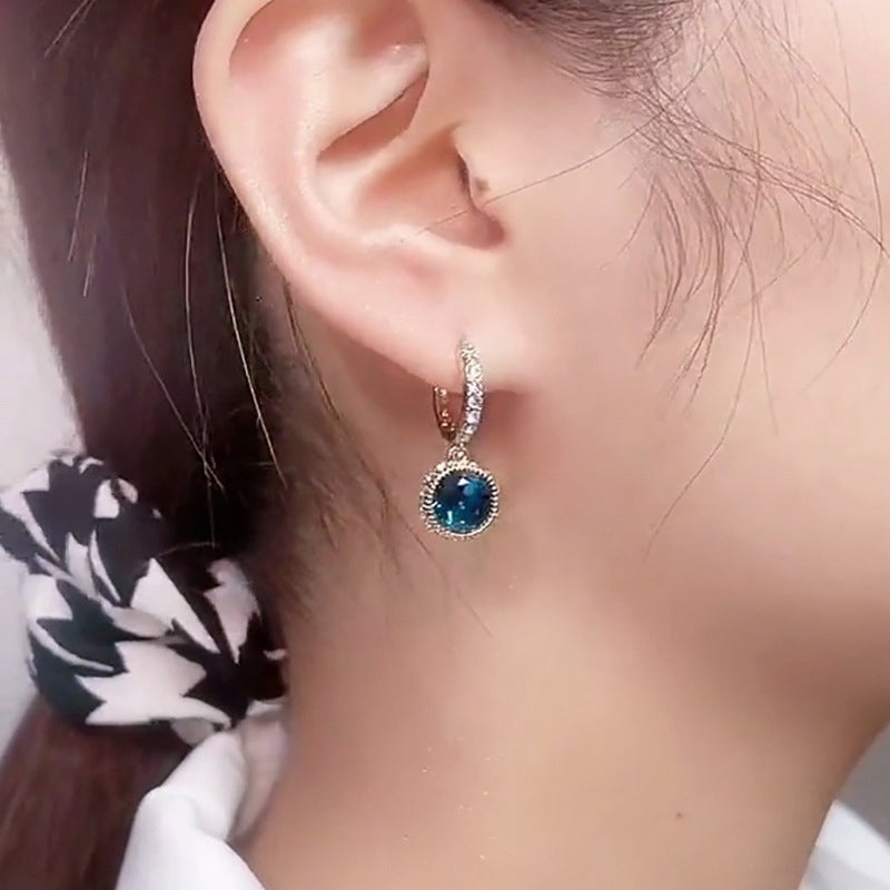 BowLift | Blue Crystal Earrings, 1 Pair